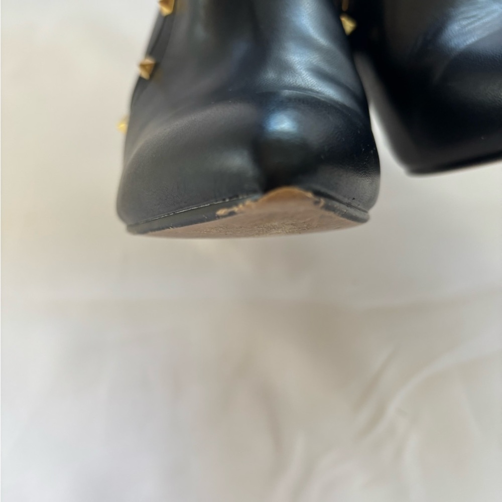 Catherine Malandrino Black Studded Ankle Boots Gold Studs Size 6.5 M - Picture 14 of 16